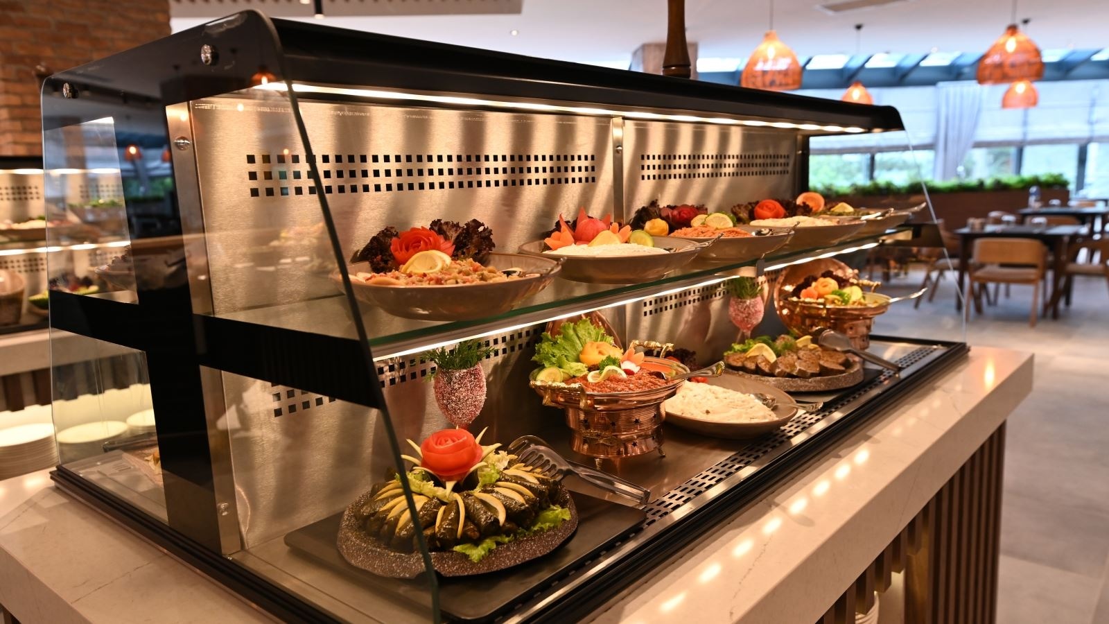 restaurants-restaurant