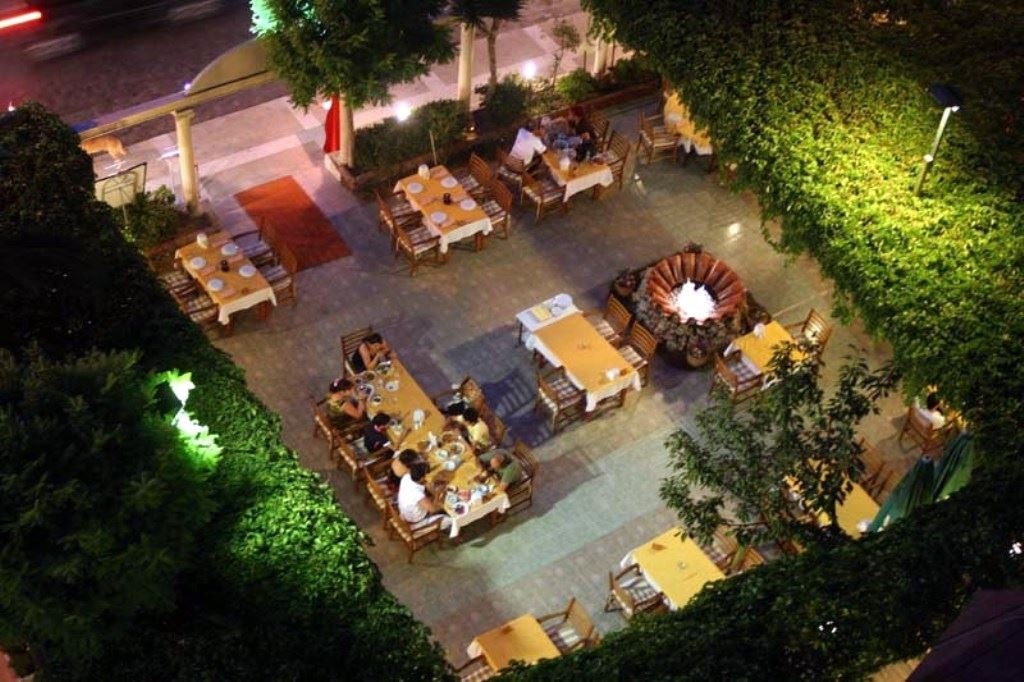 restaurants-garden-a-la-carte-restaurant