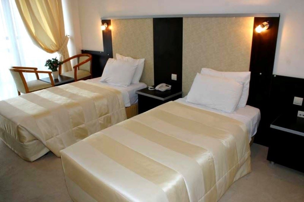 rooms-standard-land-riew-room