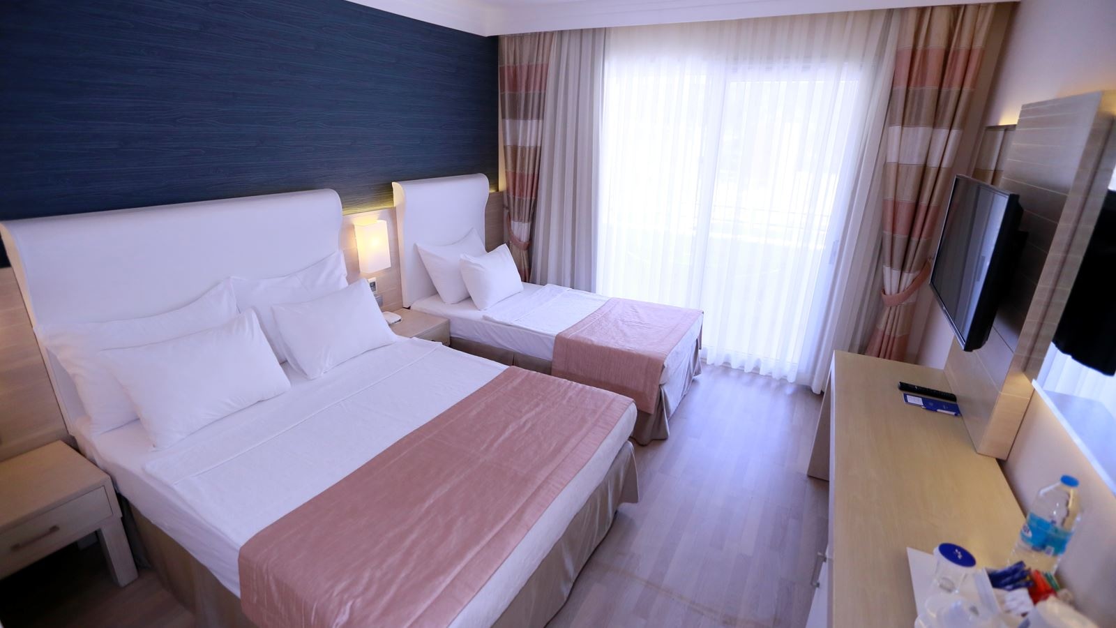 rooms-standard-room-near-the-beach