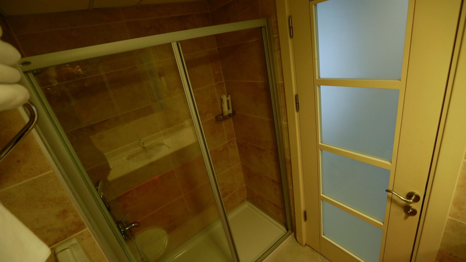 rooms-family-connecting-room