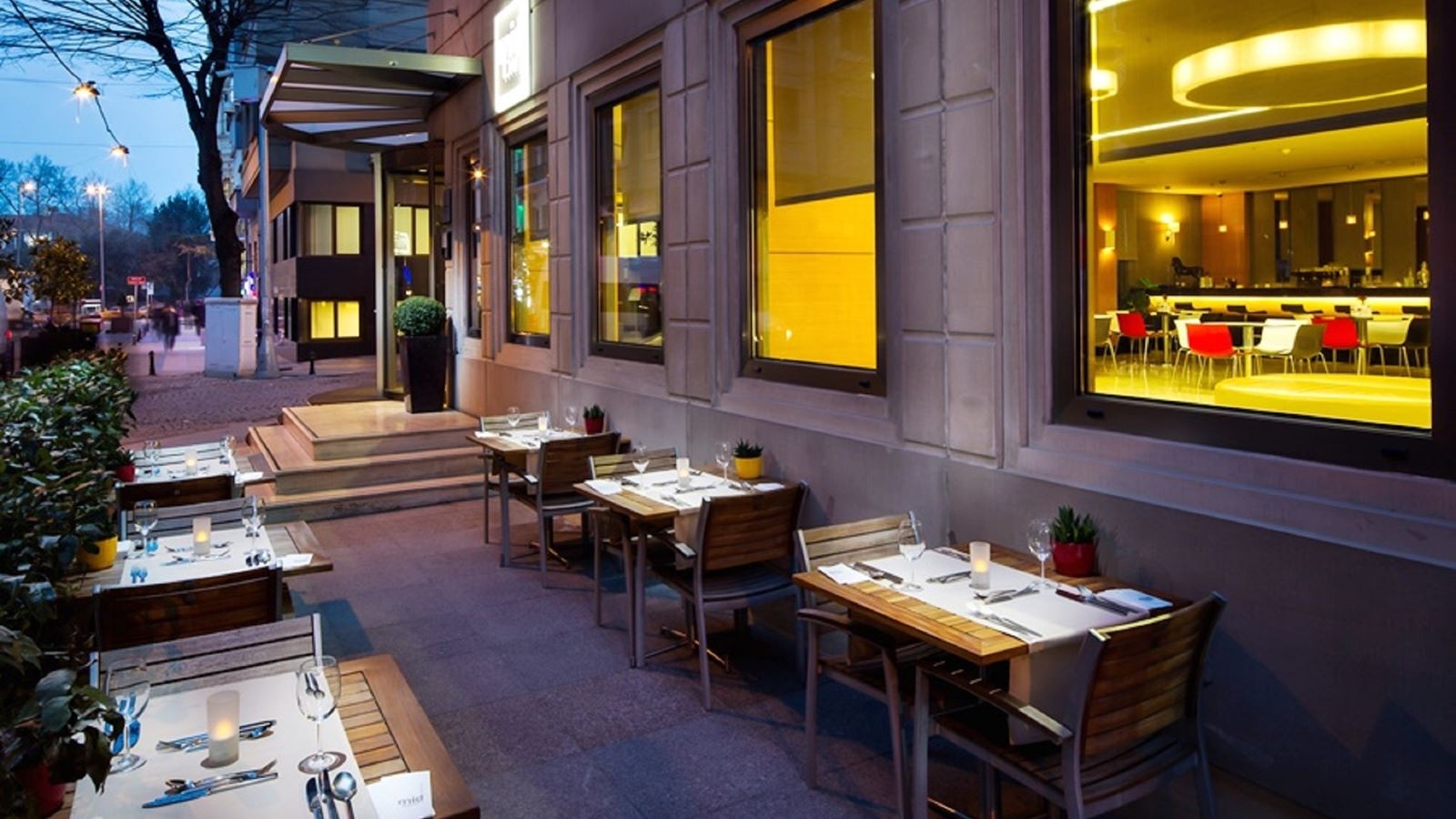 restaurants-restaurants