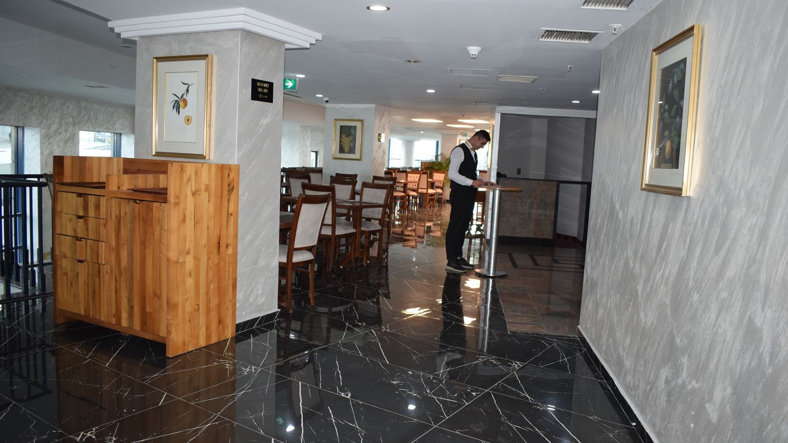 restaurants-restaurants