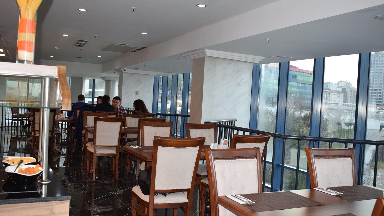 restaurants-restaurants