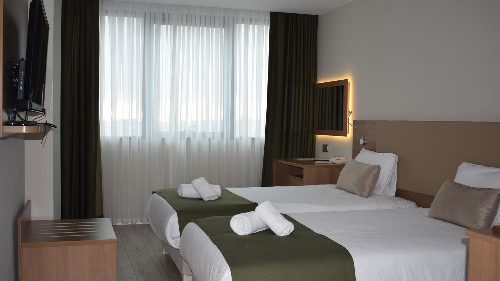 rooms-suite-standard