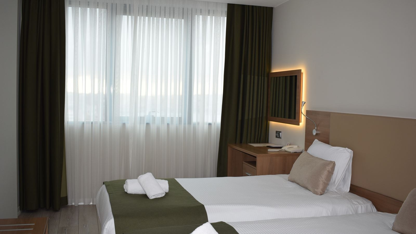 rooms-suite-standard