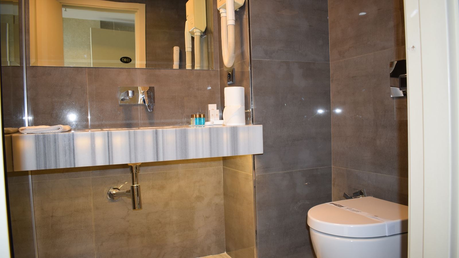 rooms-suite-standard