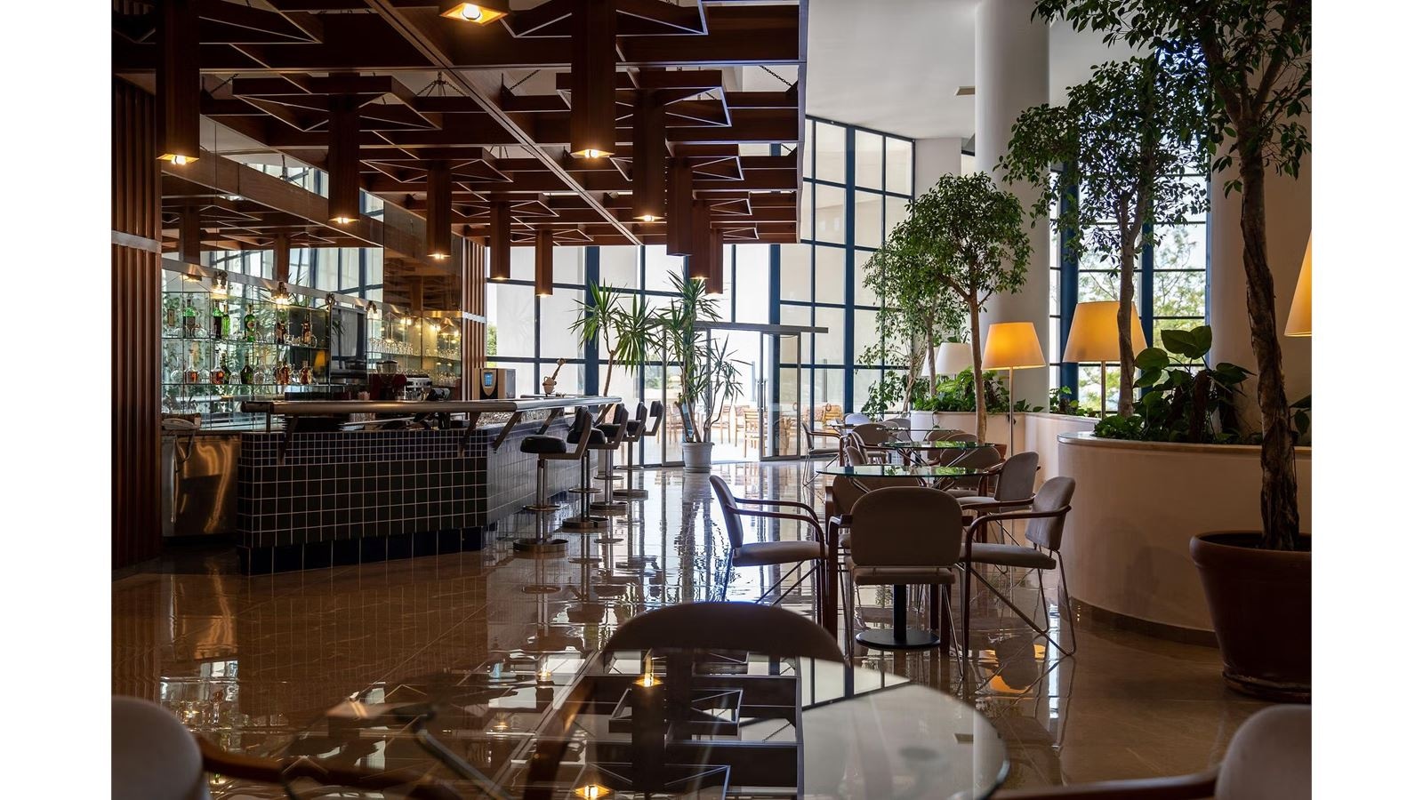 bars-atrium-bar
