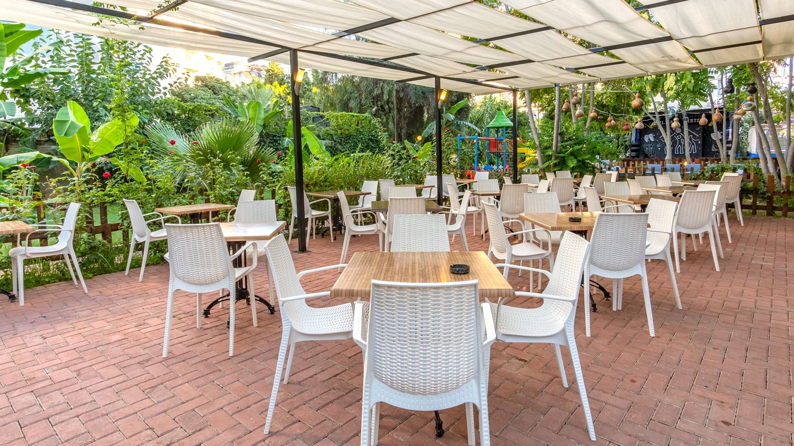 restaurants-beach-snack-bar