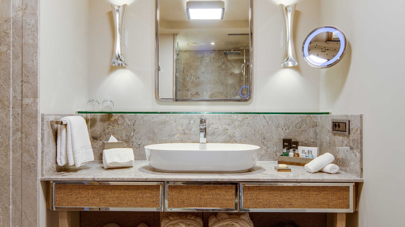 rooms-deluxe-garden-view