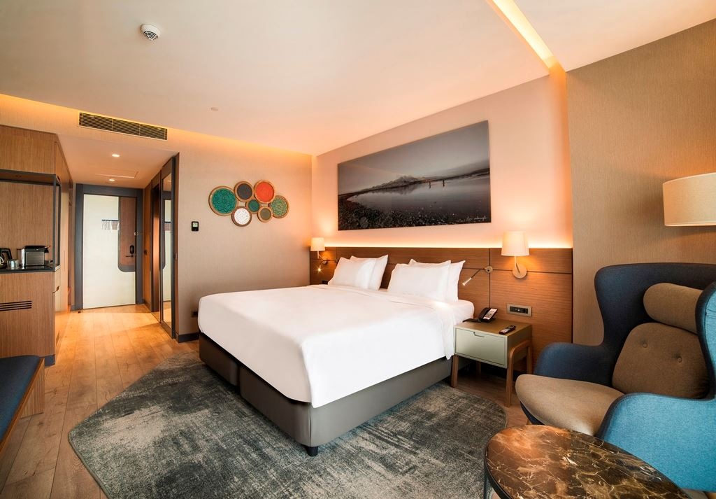 rooms-superior-room-with-balcony