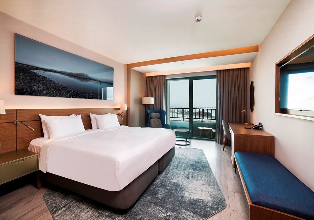 rooms-superior-room-with-balcony