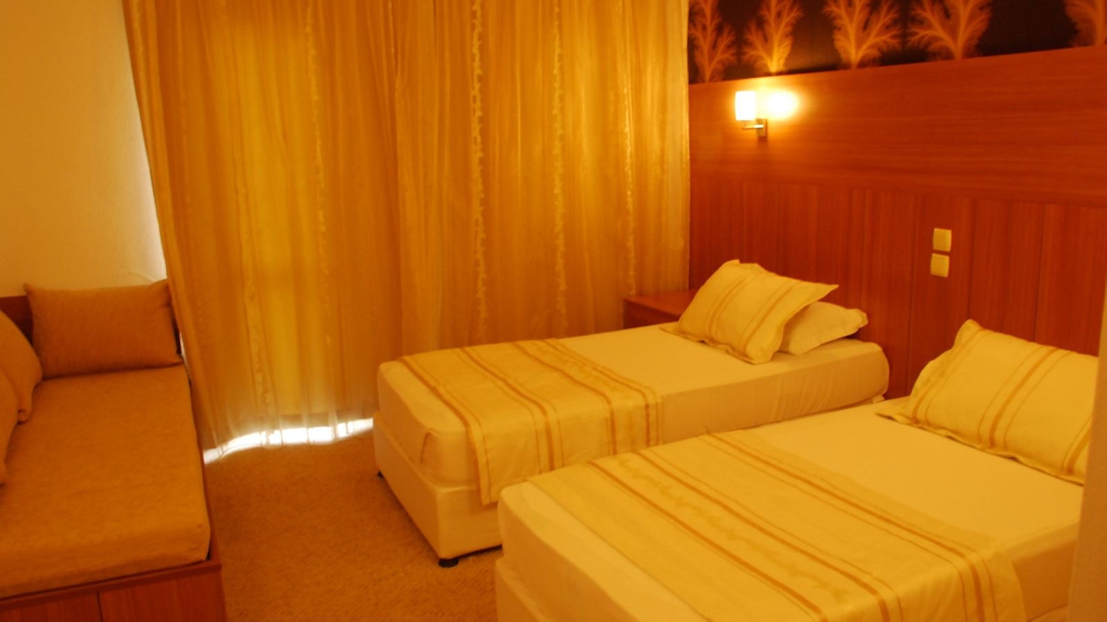 rooms-standart-oda-kara-manzara