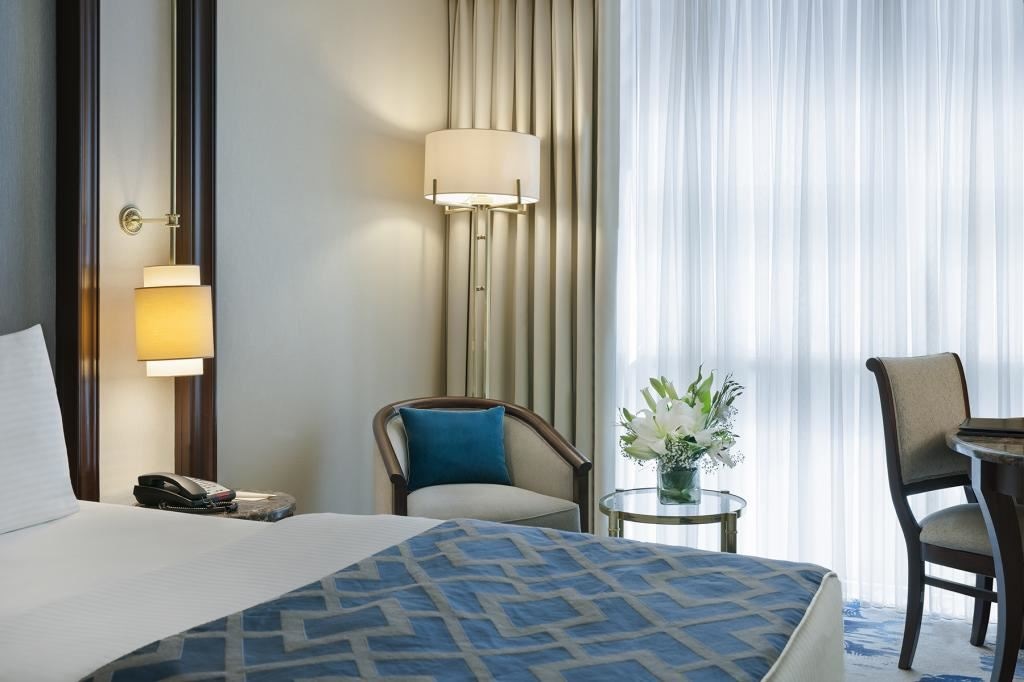 rooms-connection-room