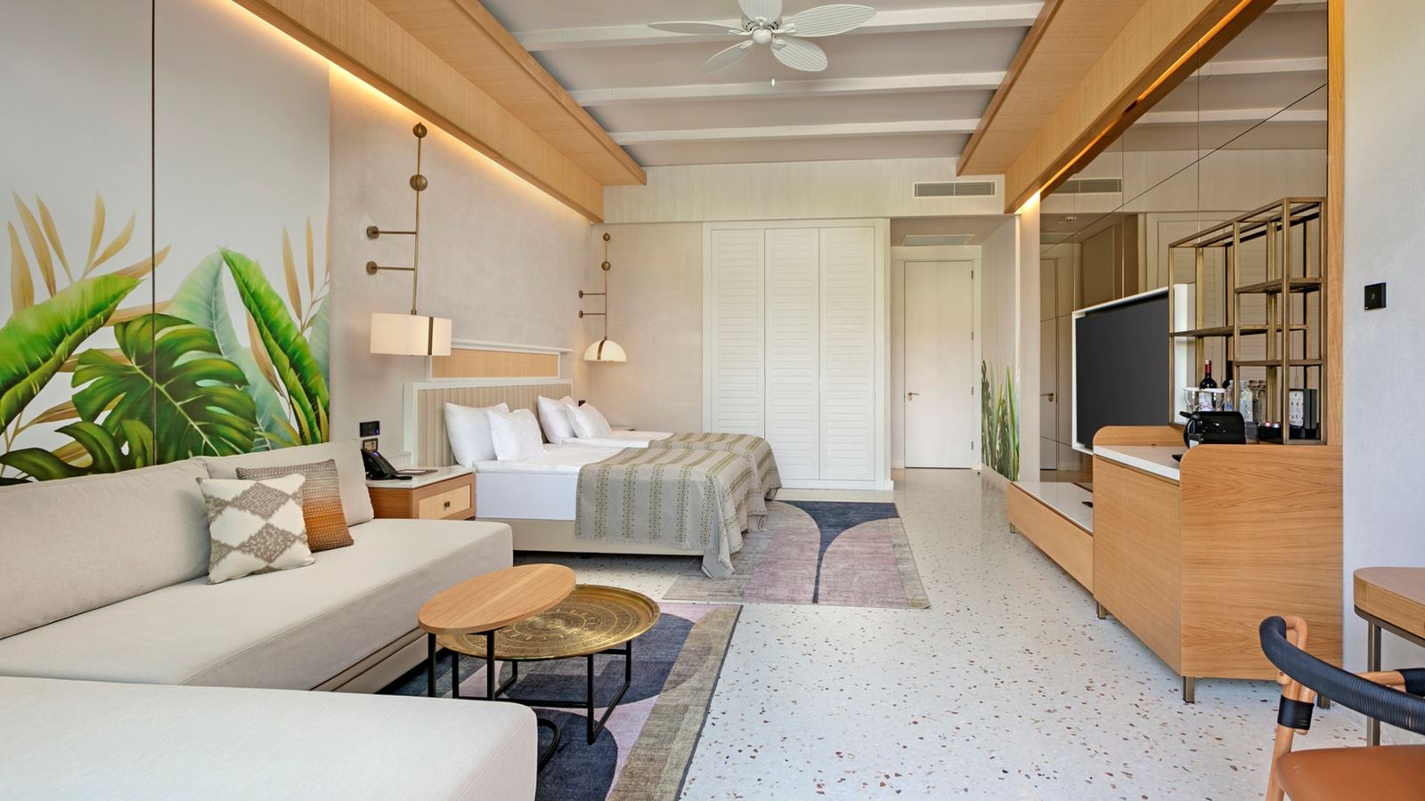 rooms-lagoon-golf-family-swim-up