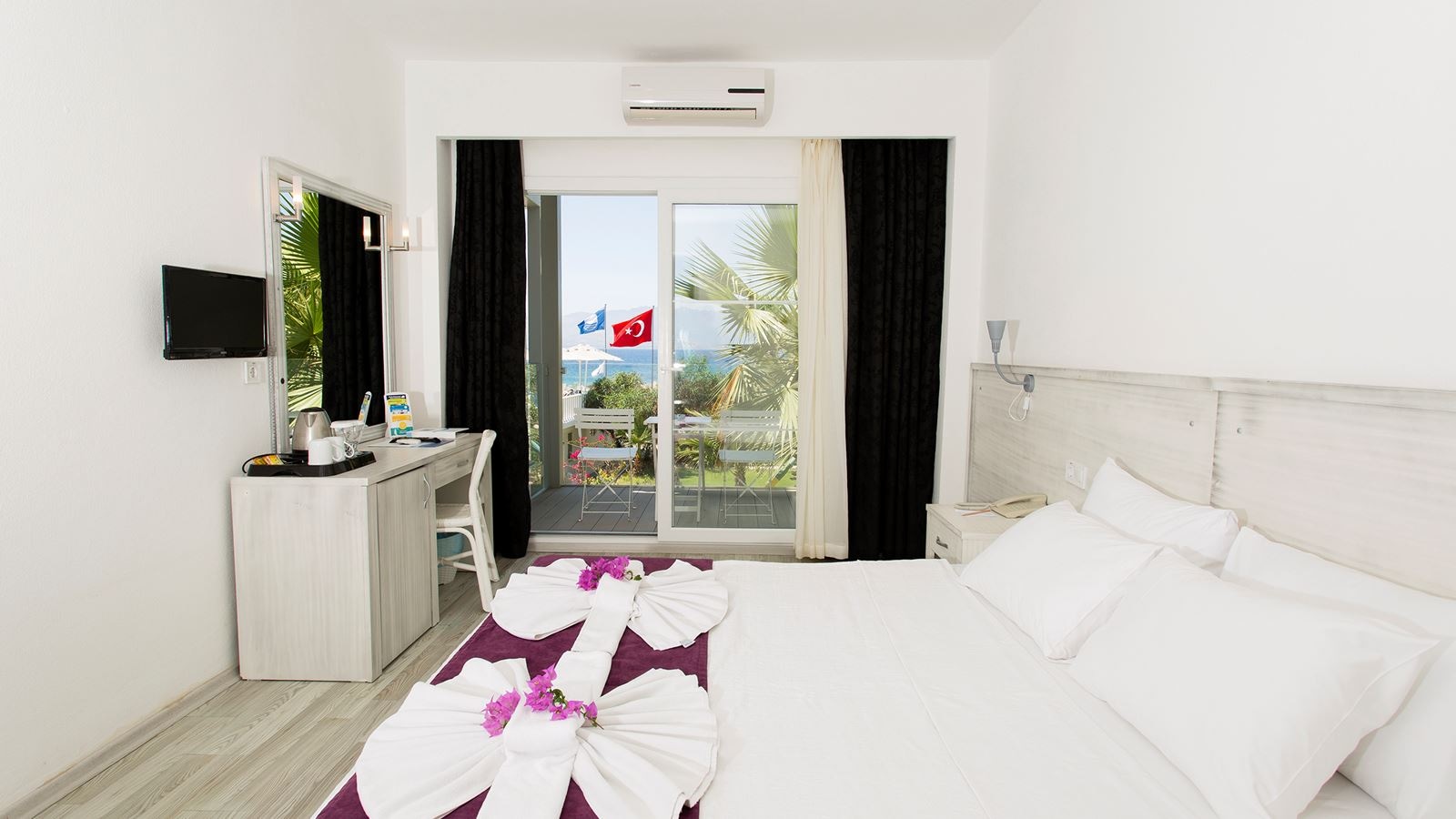 rooms-standart-sea-view-room