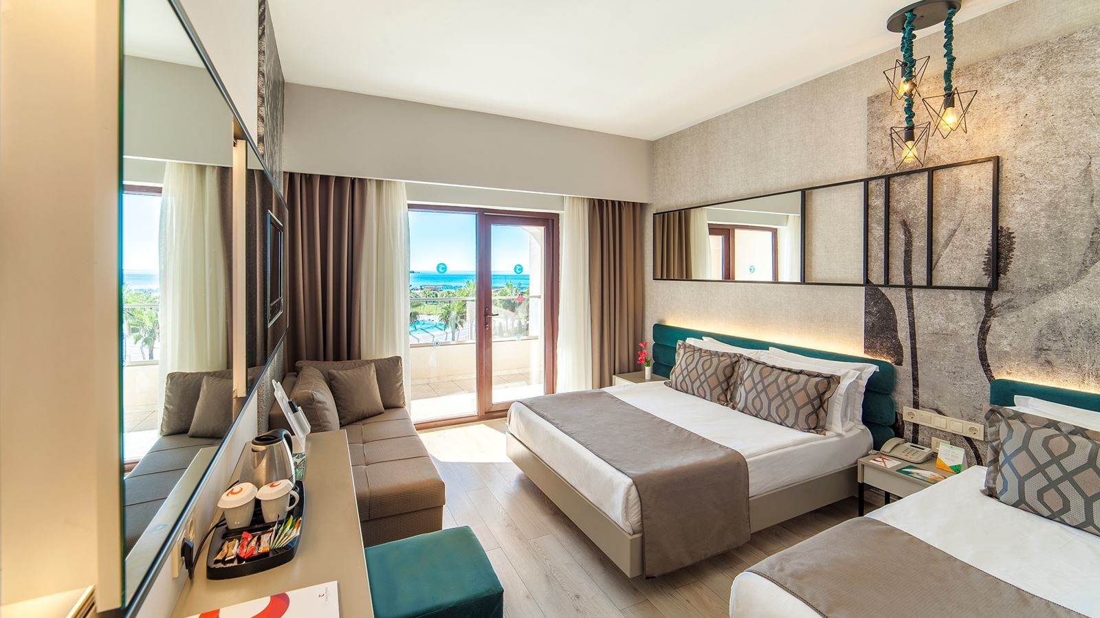 rooms-hotel-standard-room-land-view