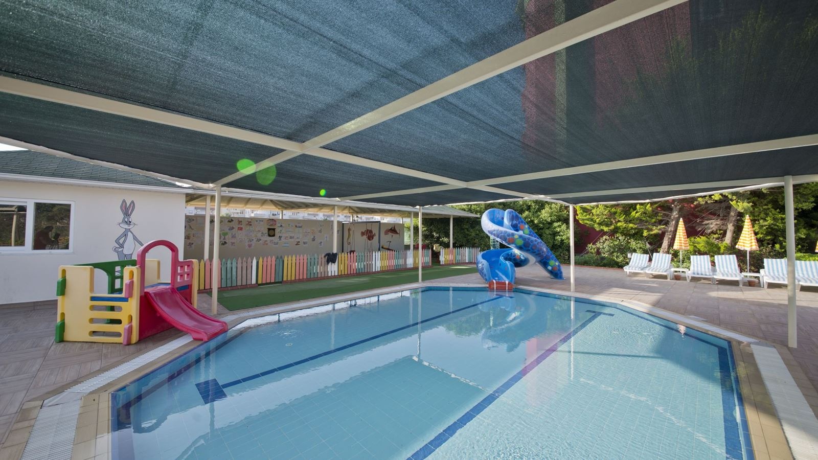 pools-outdoor-childrens-pool