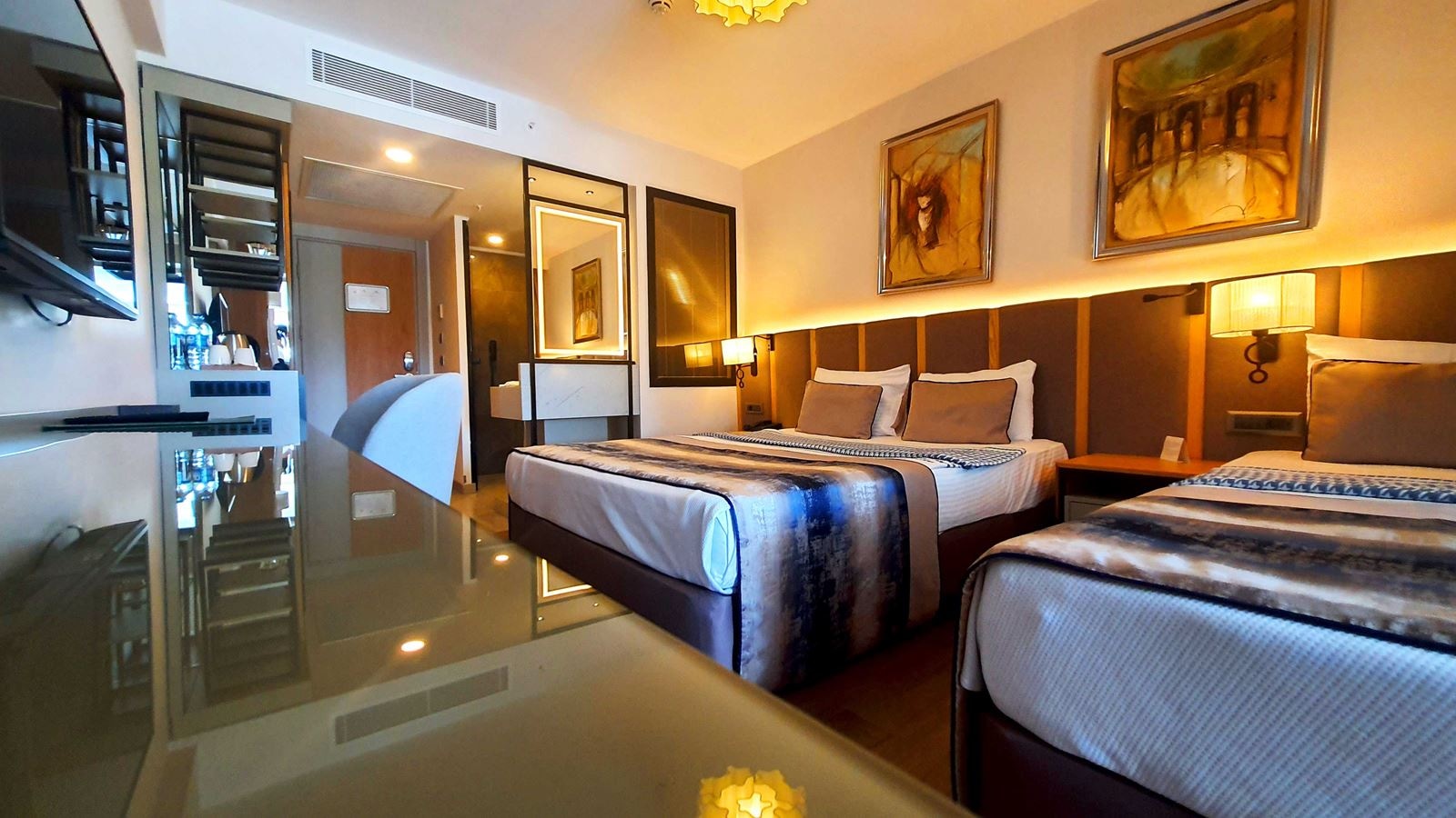 rooms-swim-up-deluxe-room