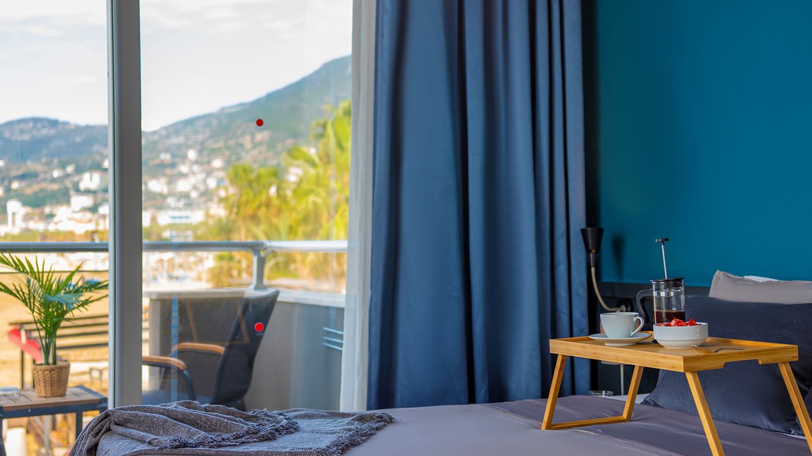 rooms-standard-room-side-sea-view