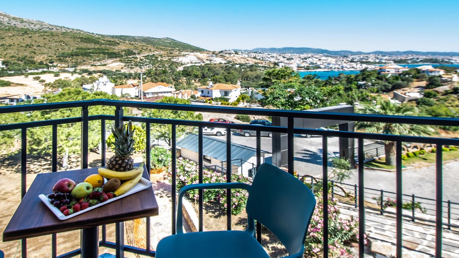 rooms-deluxe-sea-view-room