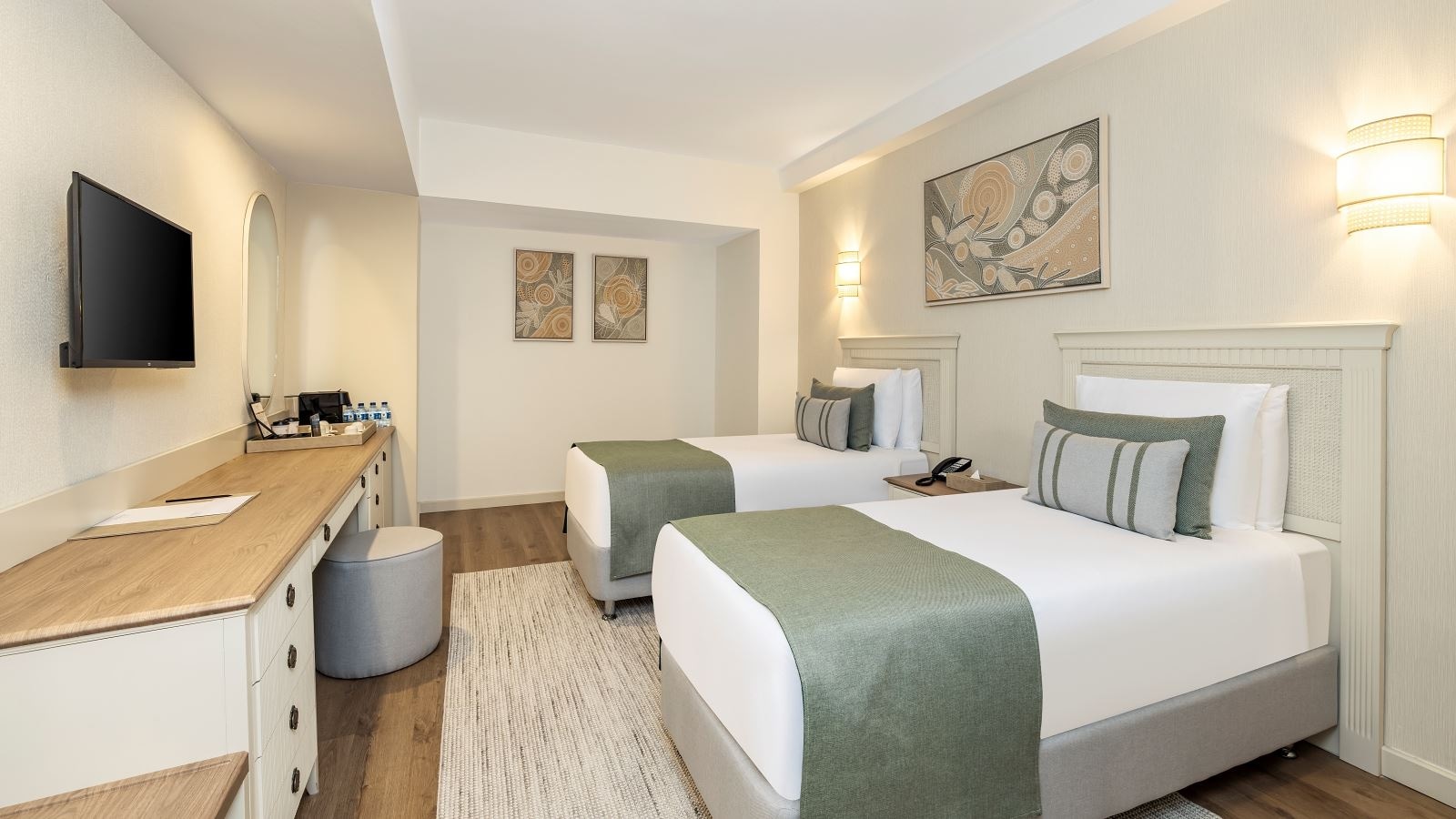 rooms-family-room-non-view-eco