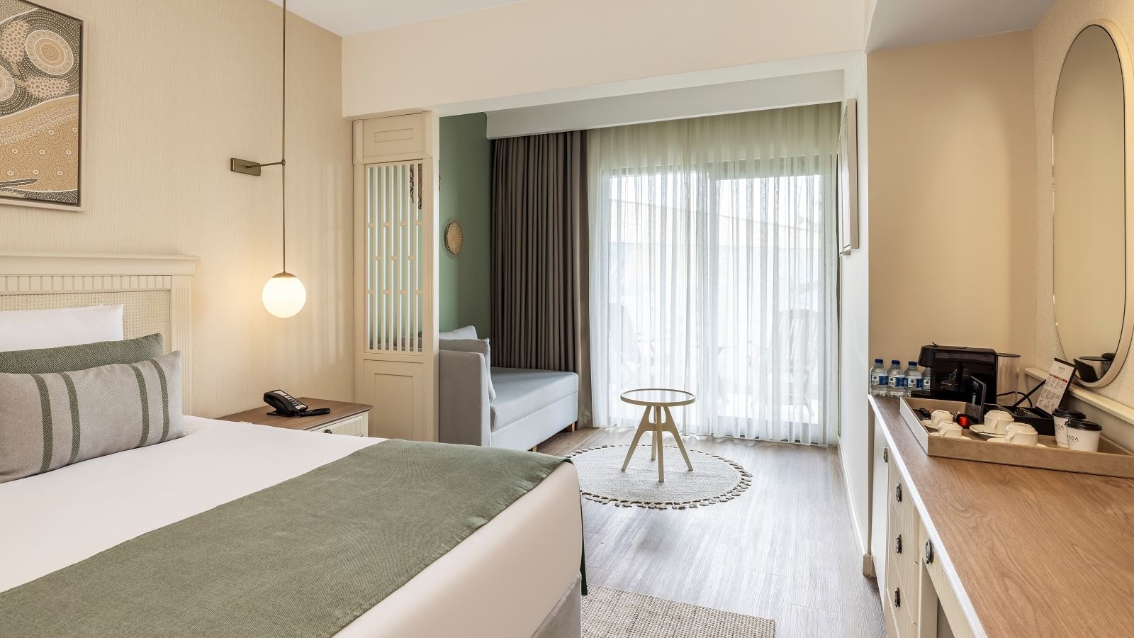 rooms-family-room-non-view-eco