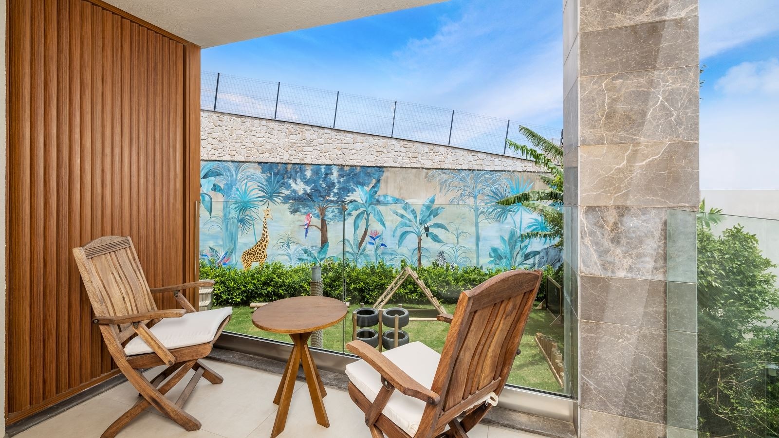 rooms-family-room-non-view-eco