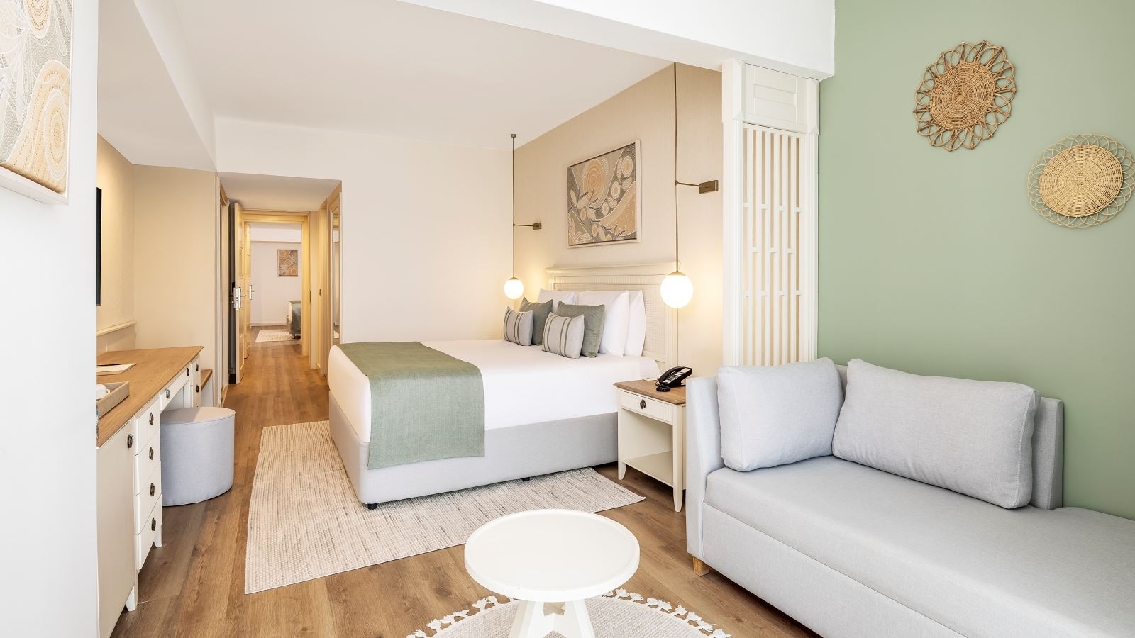 rooms-family-room-non-view-eco