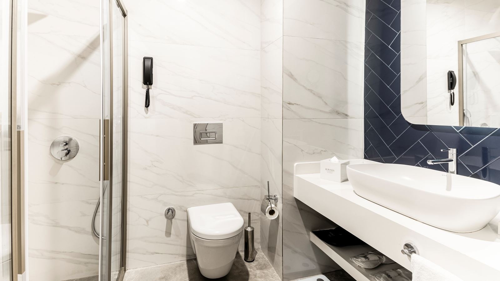 rooms-standard-room-land-view