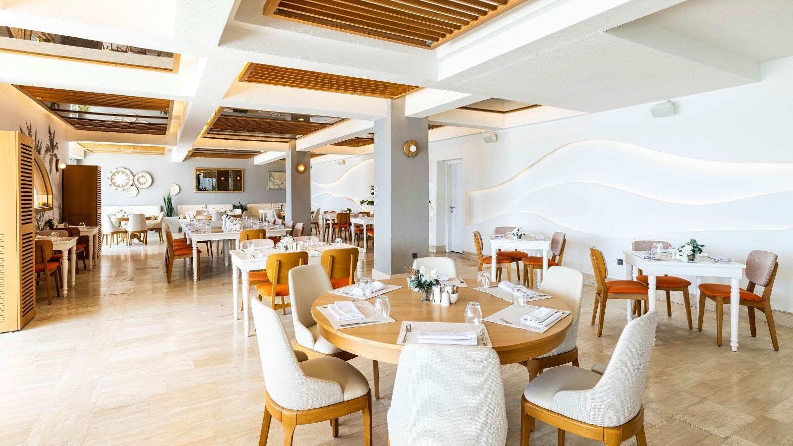 restaurants-terrace-main-restaurant