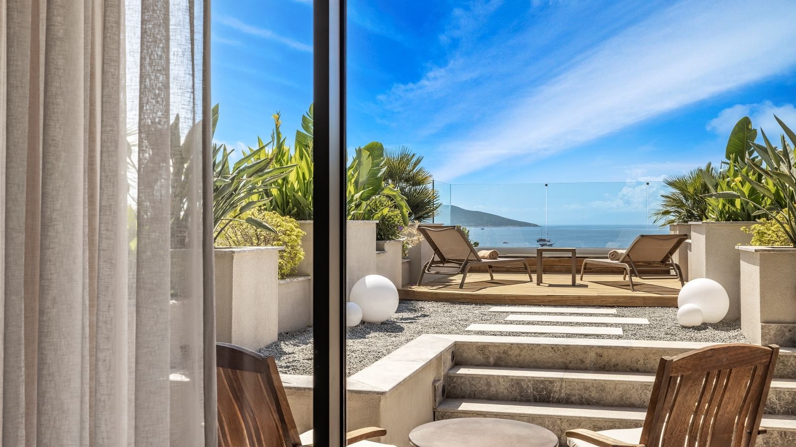 rooms-serenity-terrace-room