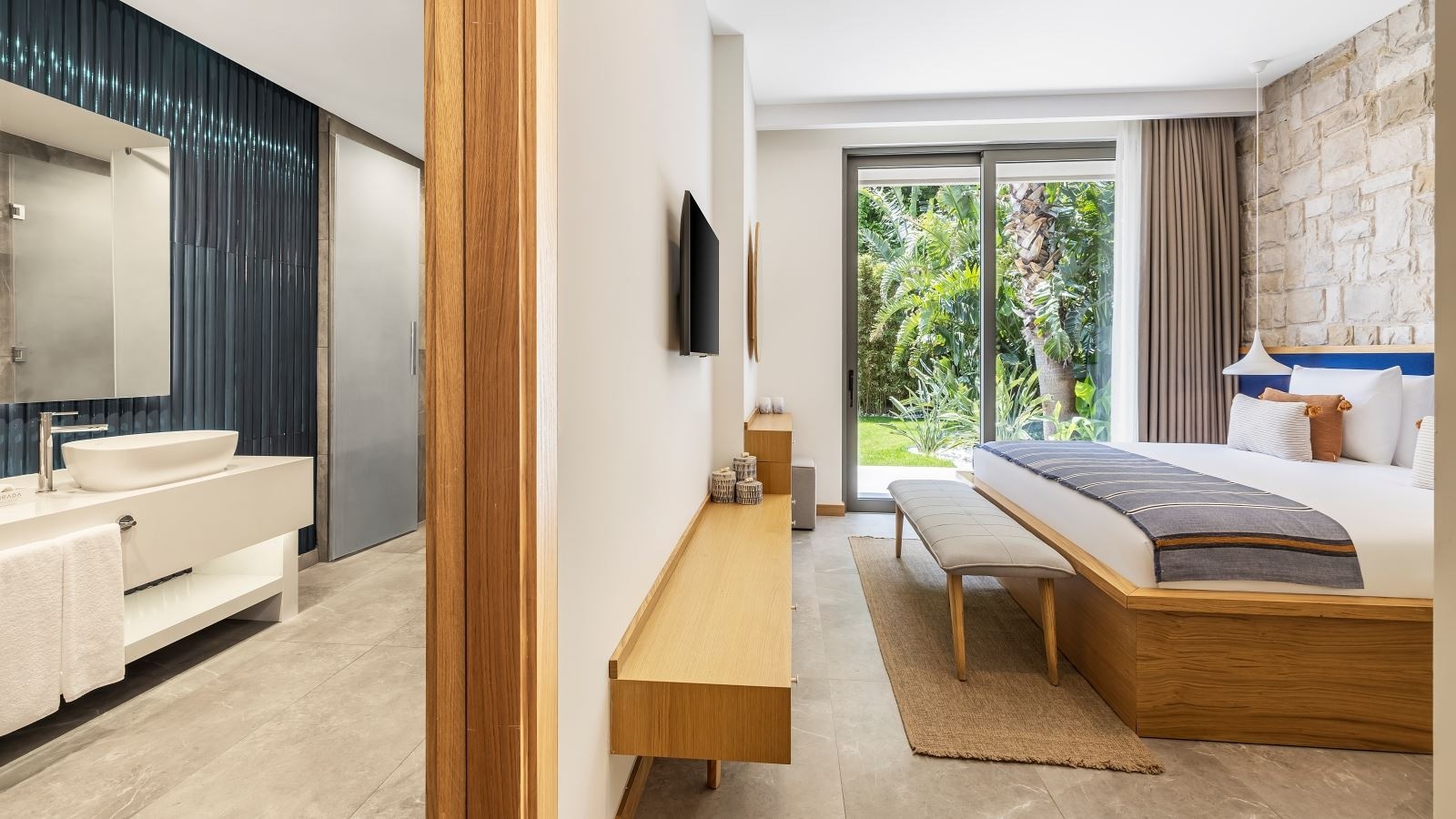 rooms-royal-suite-room