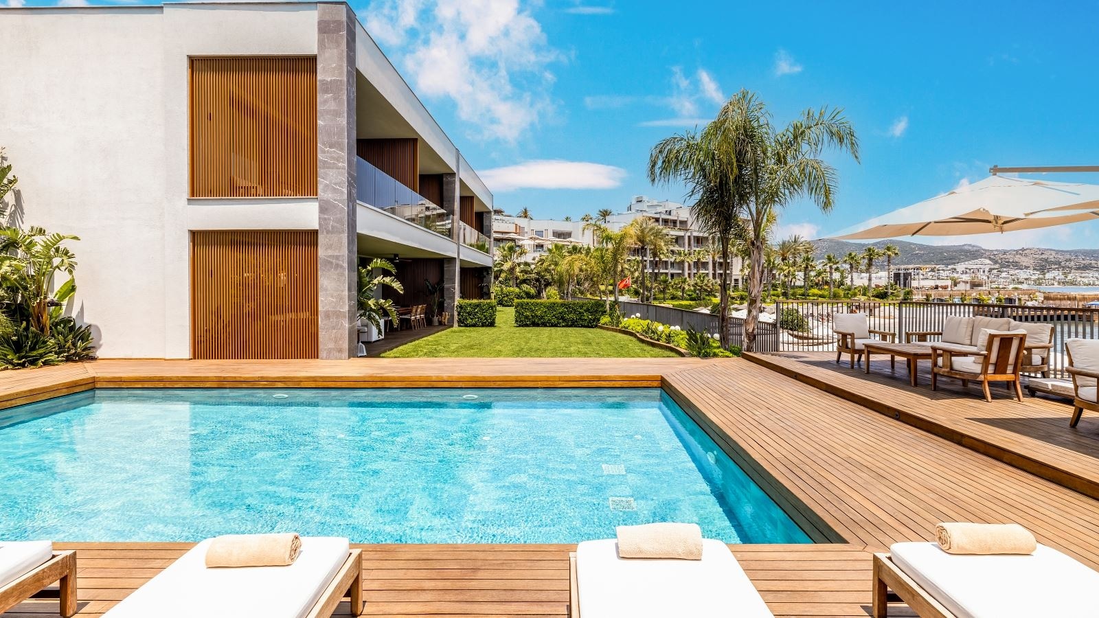 rooms-royal-suite-room