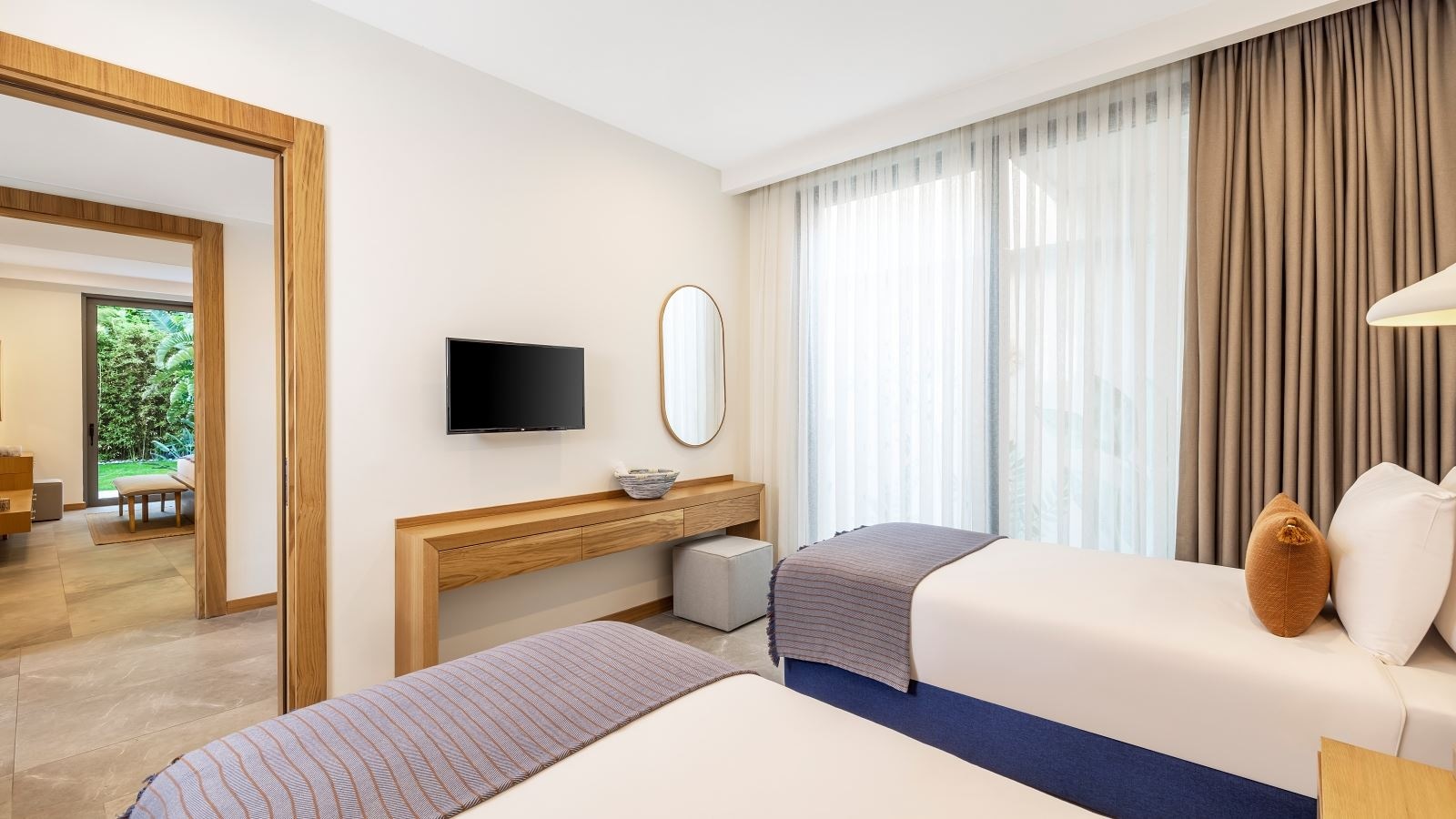 rooms-royal-suite-room