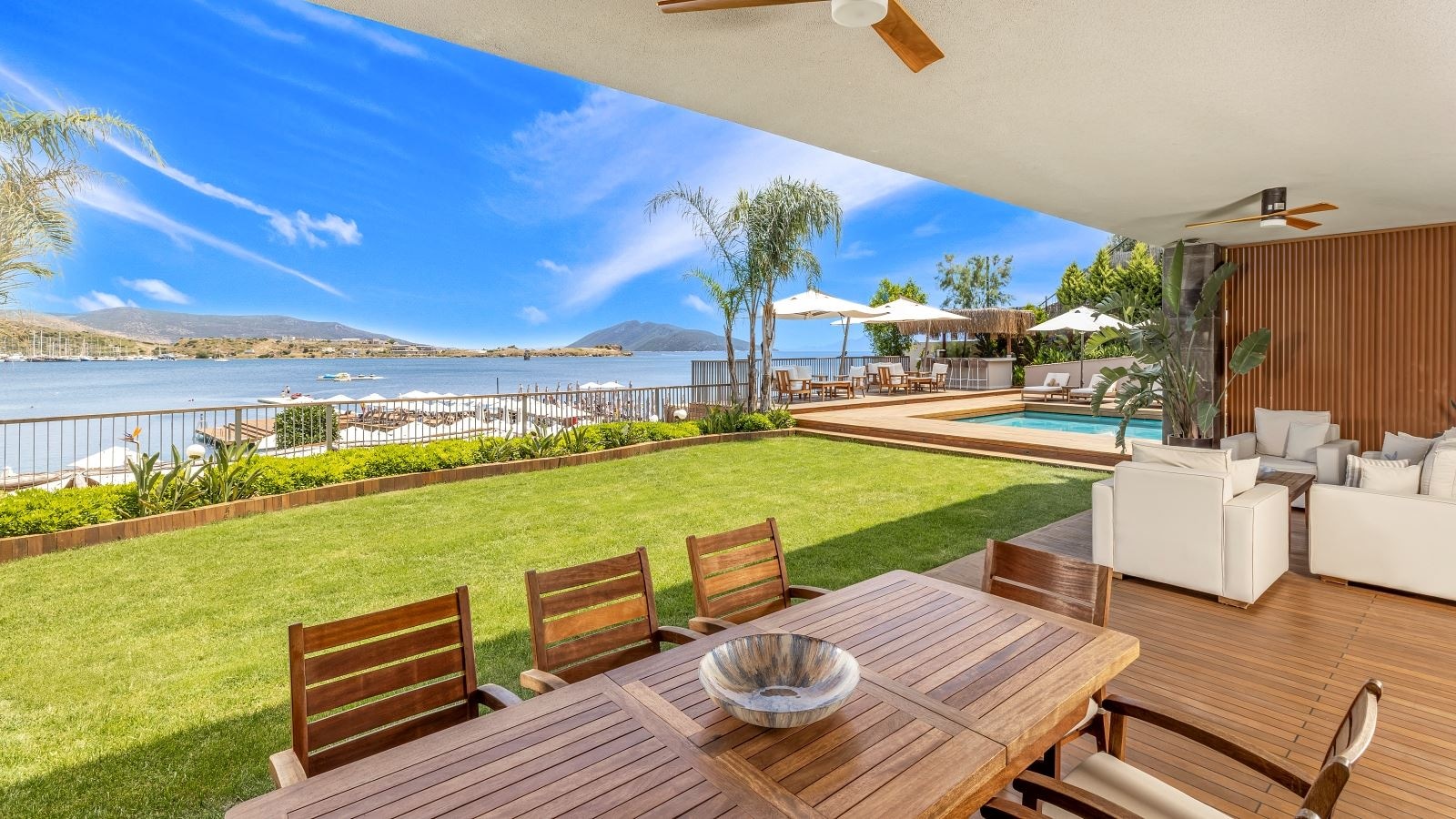 rooms-royal-suite-room