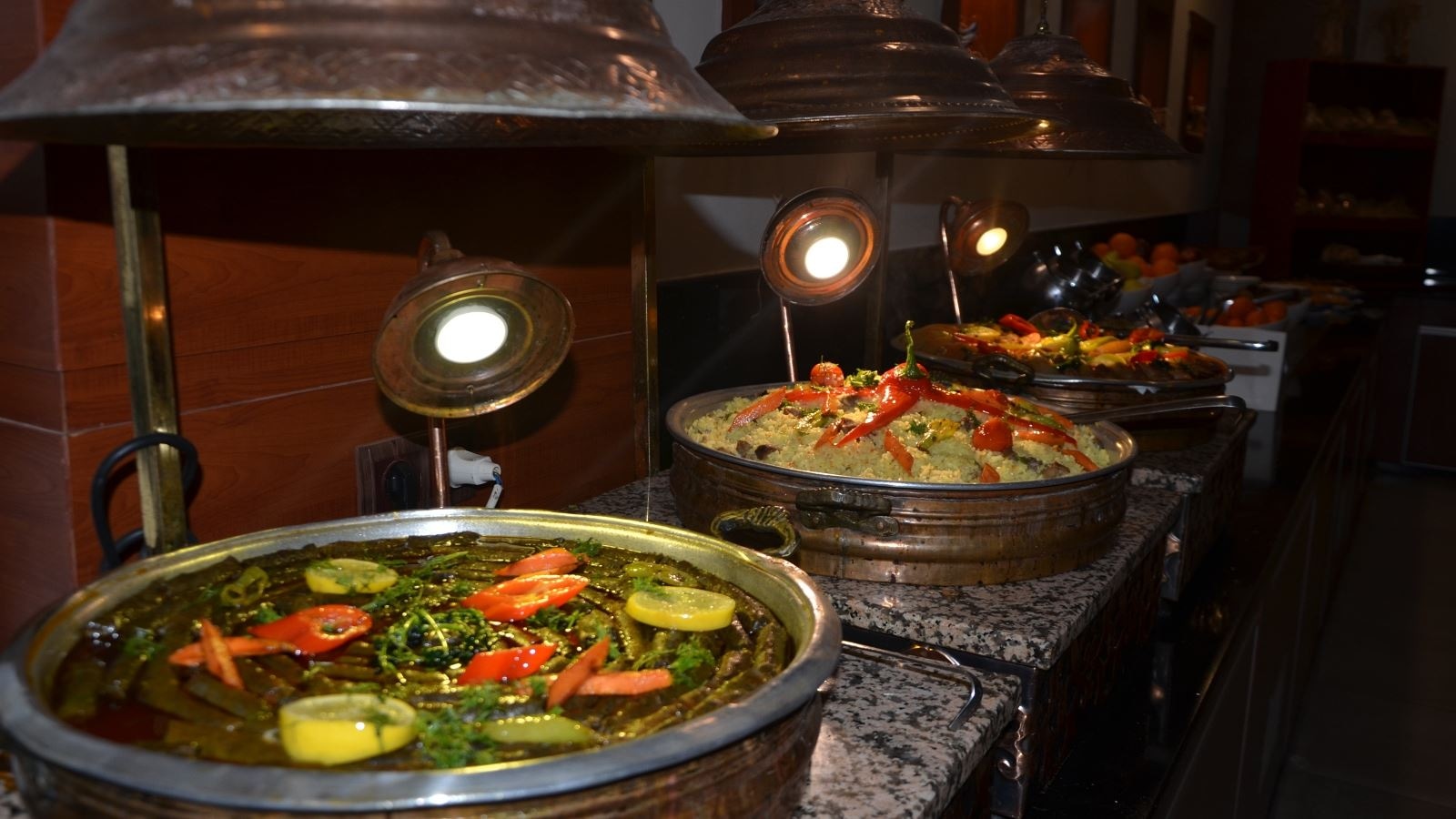 restaurants-restaurant