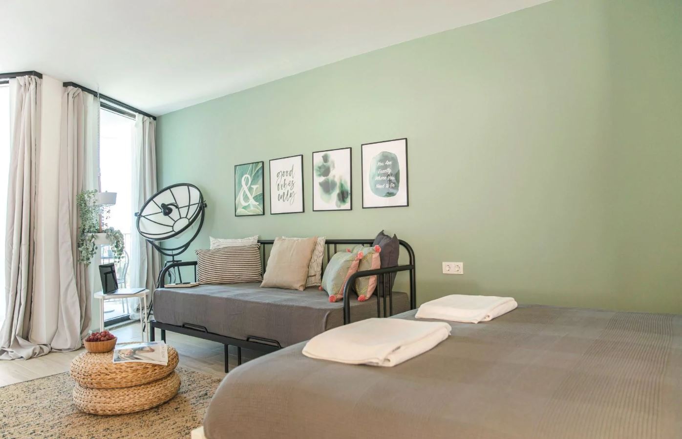 rooms-deluxe-room-with-extra-bed