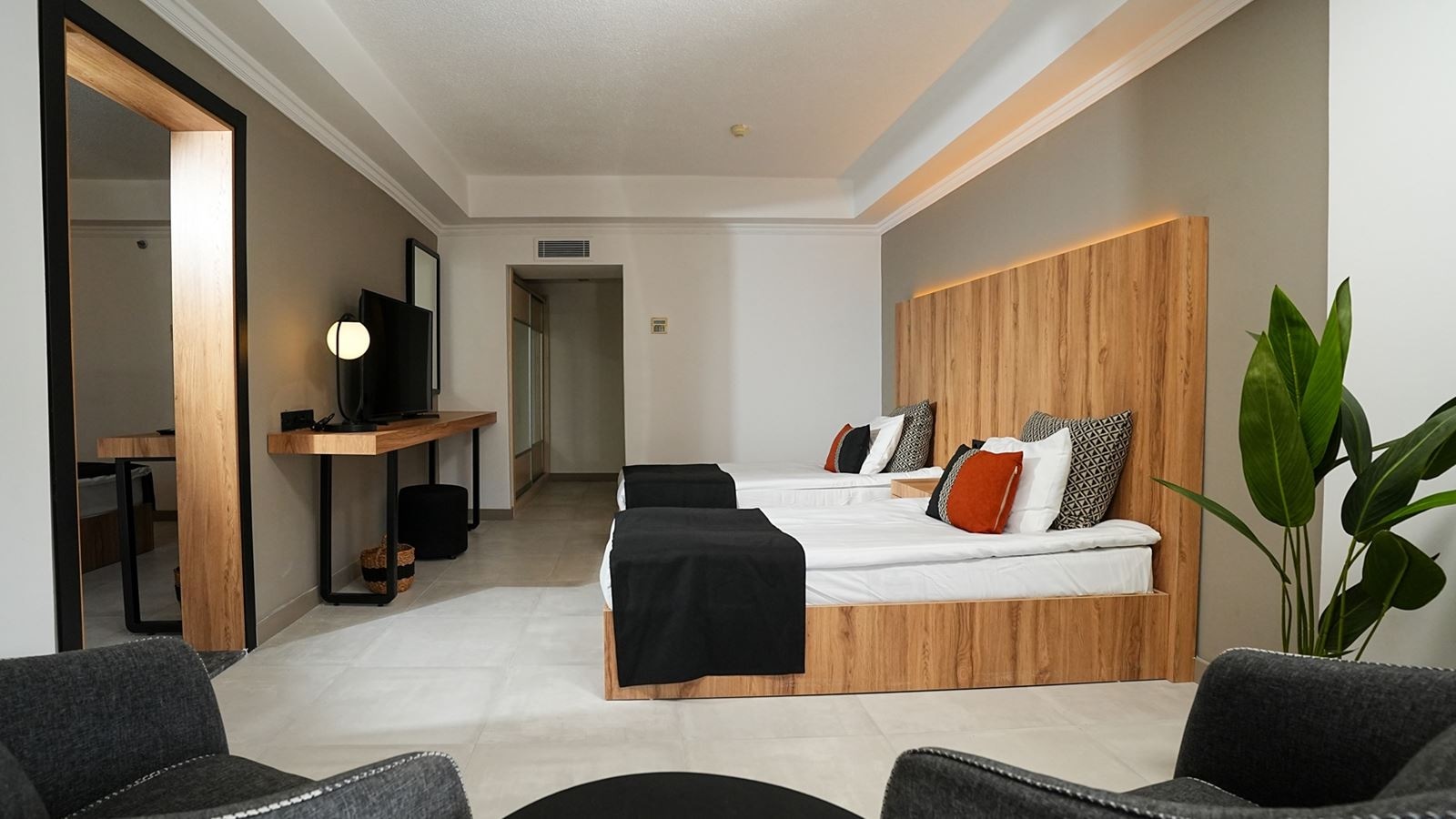 rooms-junior-suite-room