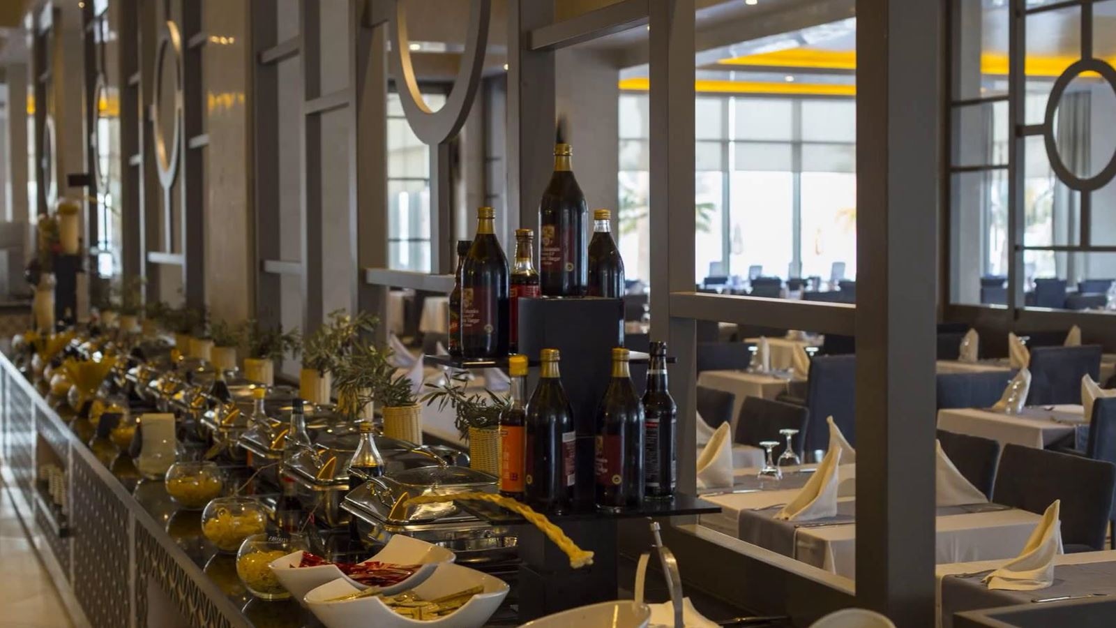 restaurants-restaurants