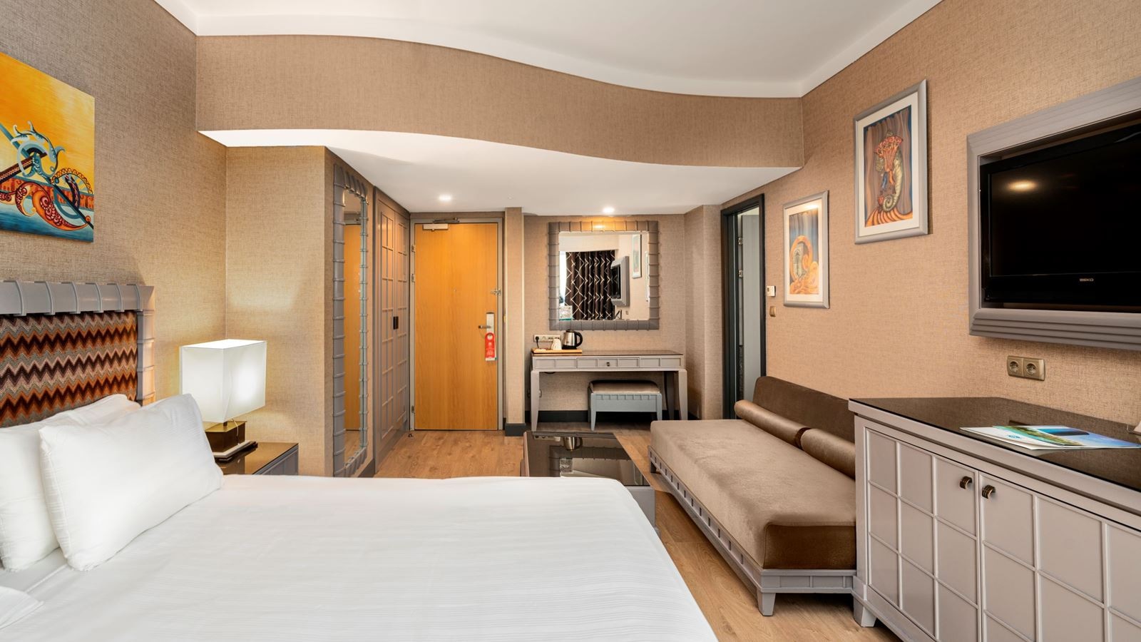 rooms-corner-suite