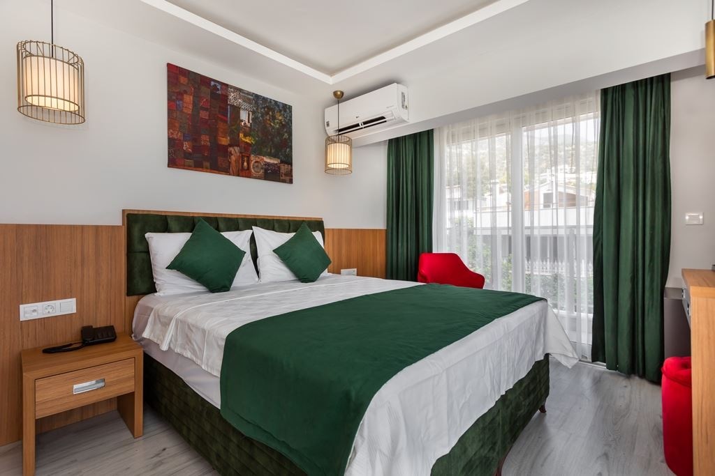 rooms-partial-sea-view