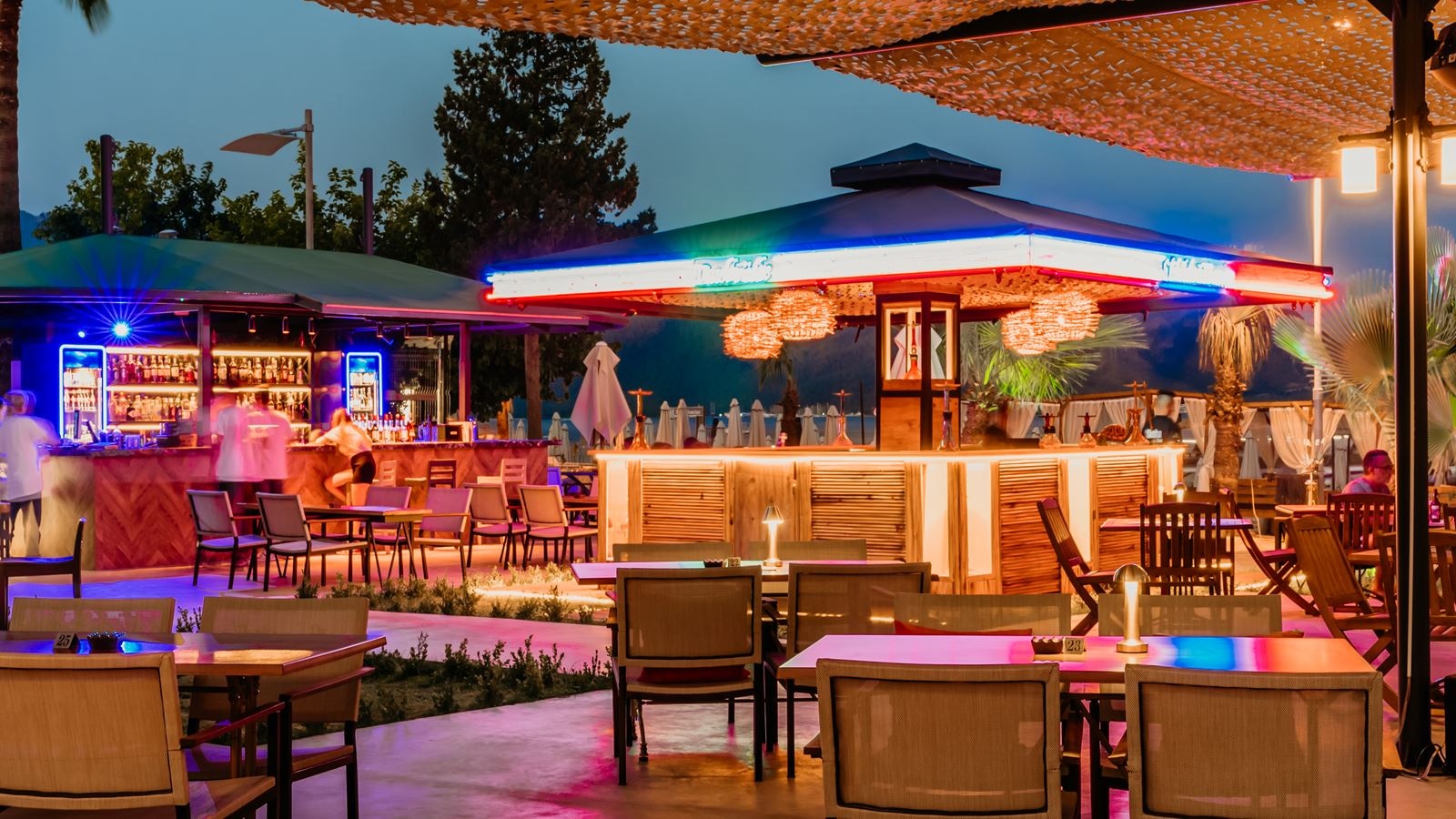 bars-caprea-garden-bar