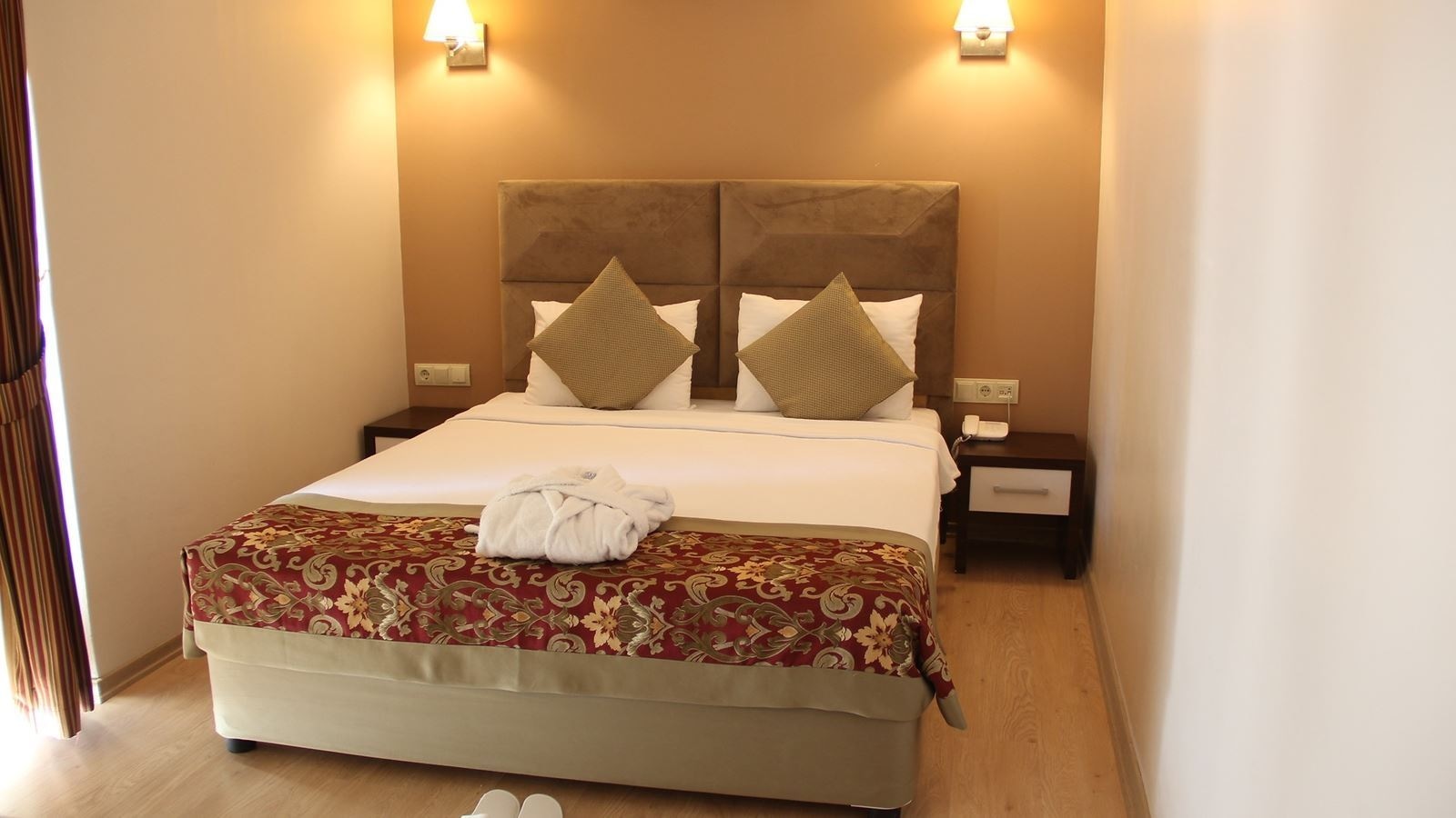 rooms-sea-view-room-anex-building