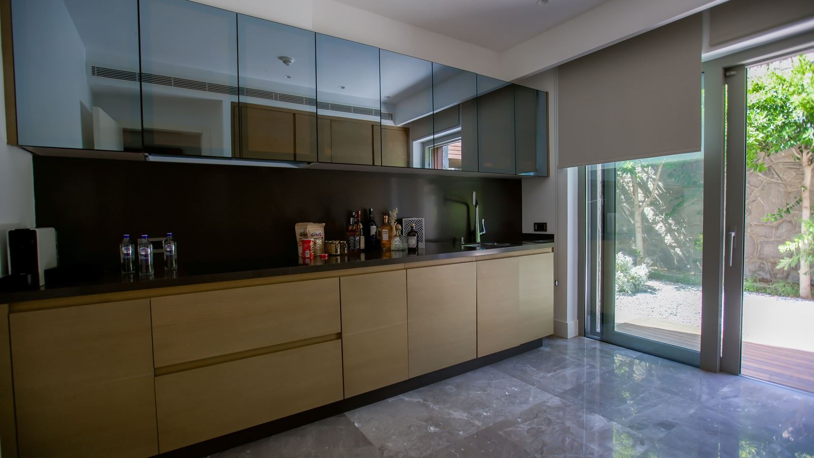 rooms-3-bedroom-sea-view-suite