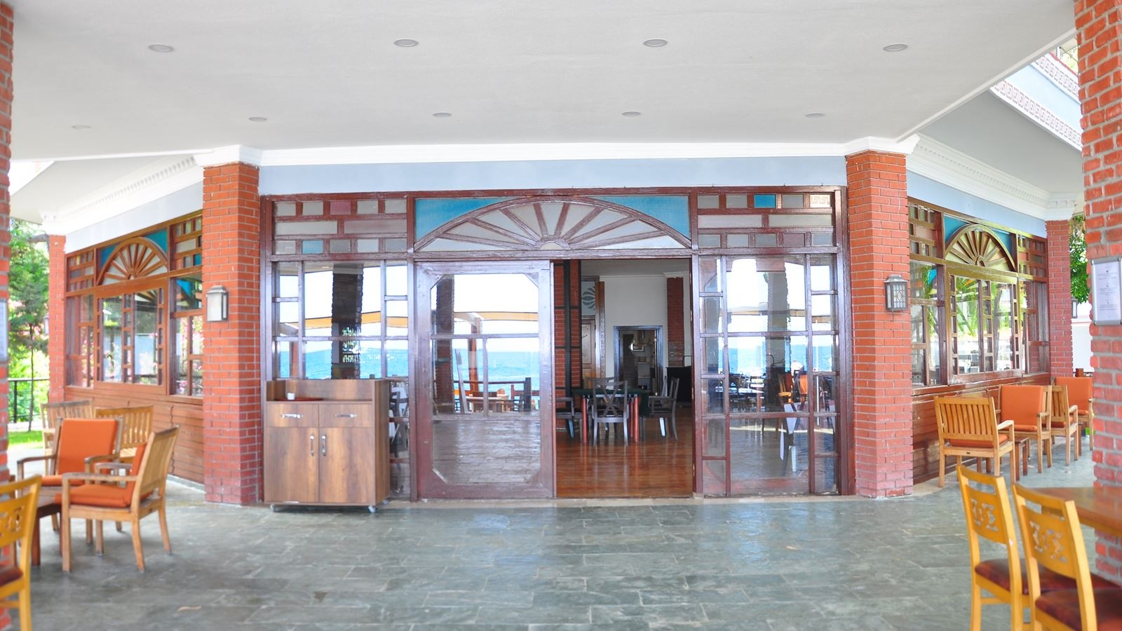 restaurants-main-restaurant