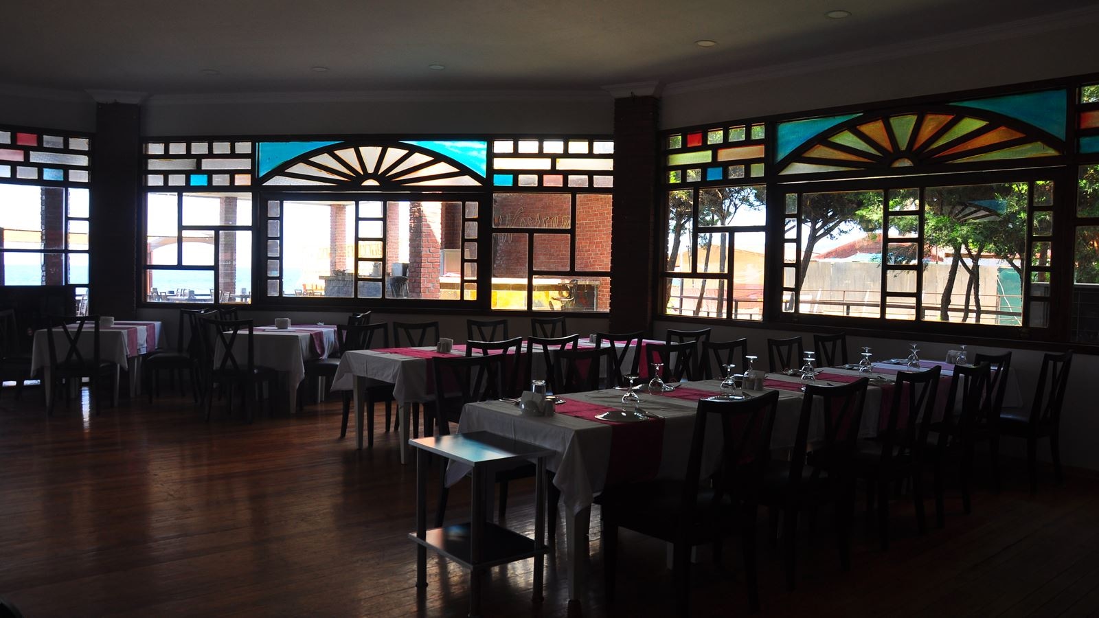 restaurants-main-restaurant