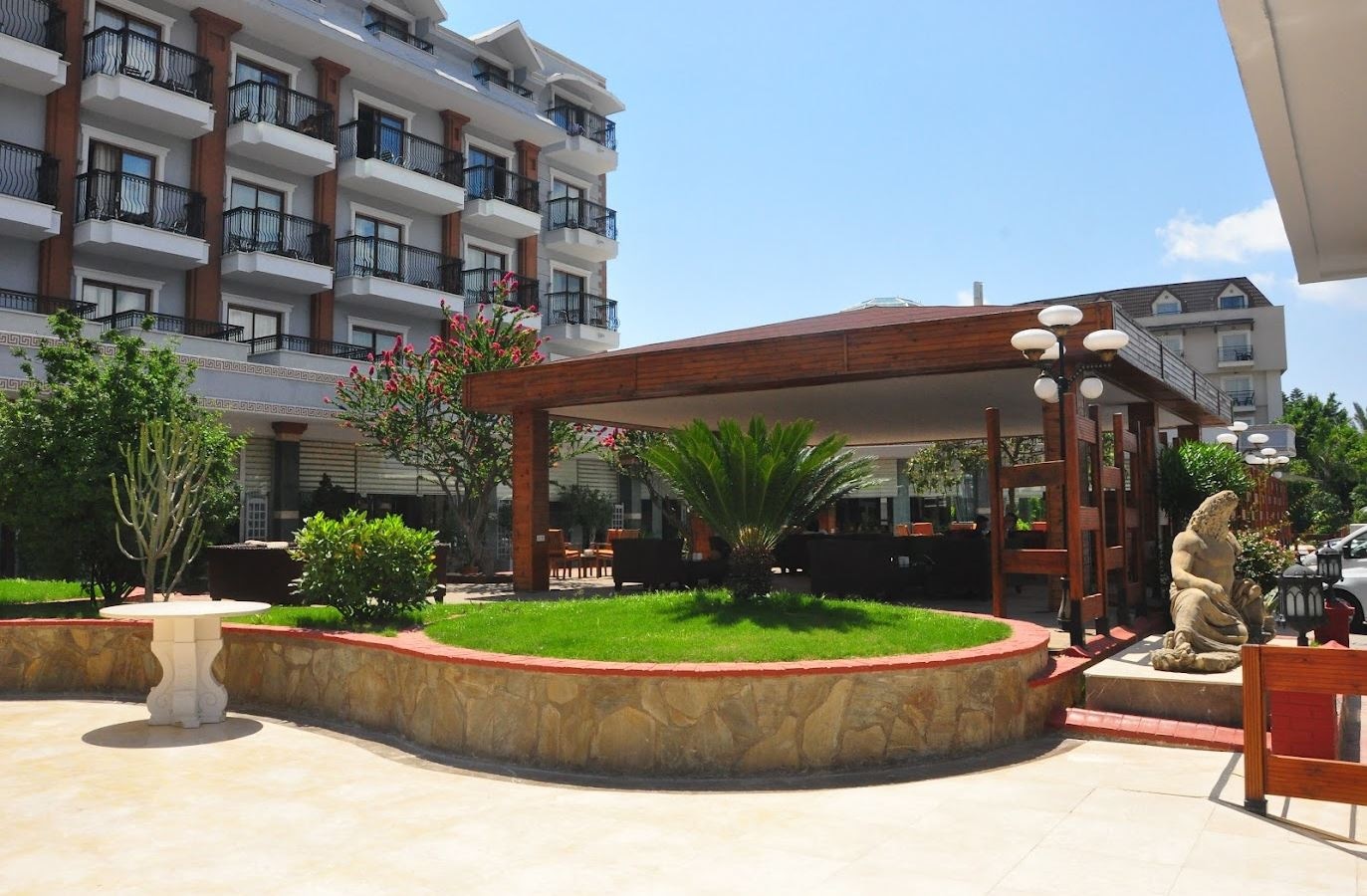 general-main-building