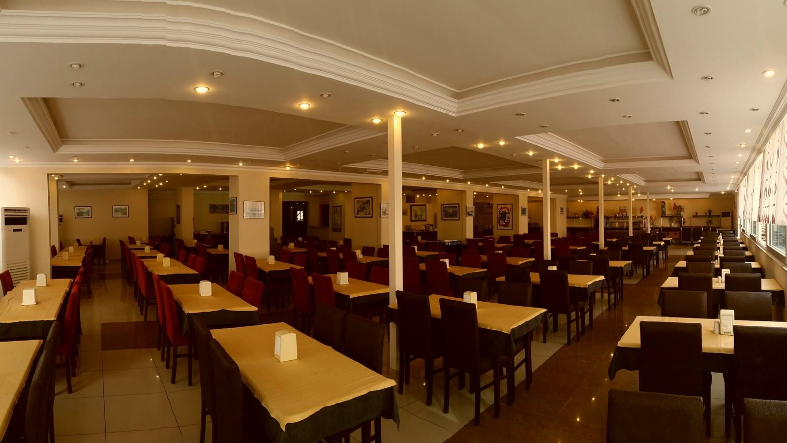 restaurants-restaurant