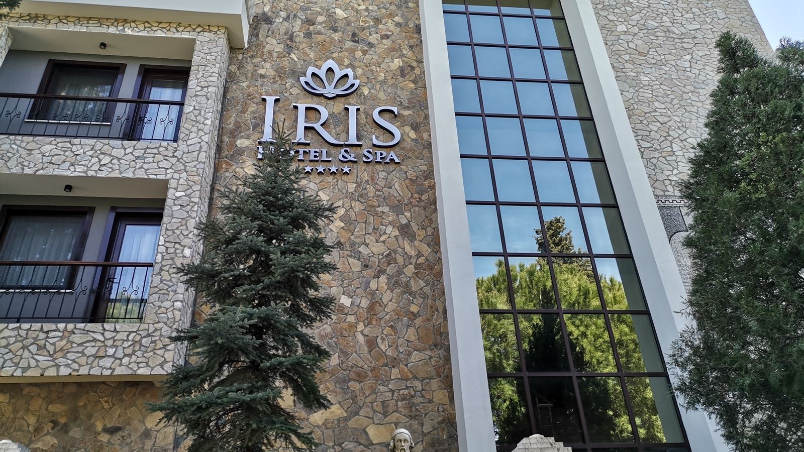 general-main-building